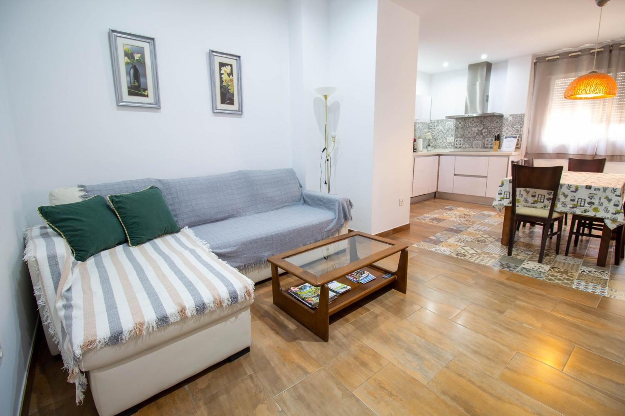 Rentitspain Confortable Apartamento Con Patio En Motril Extérieur photo